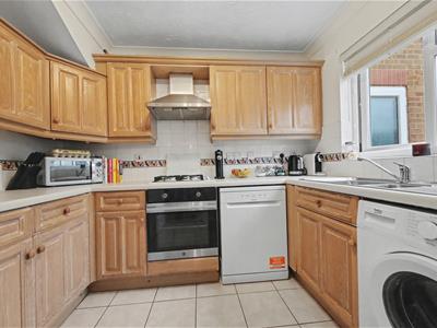 Property image 5 of home to buy in Hamblings Close, Shenley